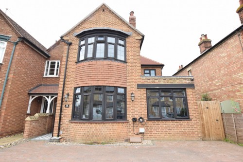 Arrange a viewing for Avenue Road, St. Neots