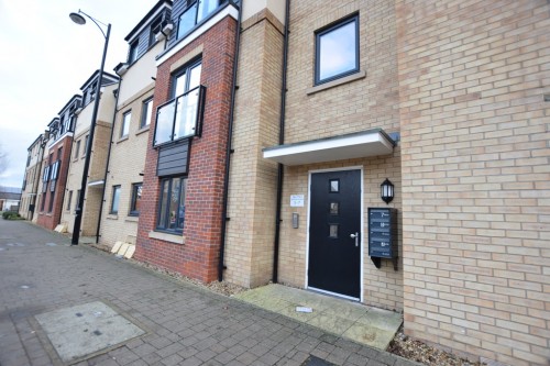 Arrange a viewing for 5 Elgar Place