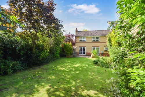 Arrange a viewing for Scholars Avenue, Hinchingbrooke