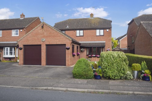 Arrange a viewing for Pathfinder Way, Warboys