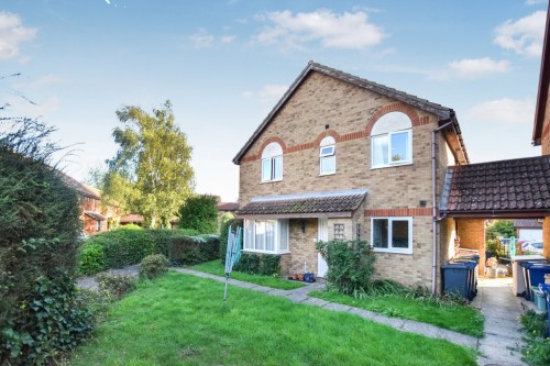 Arrange a viewing for Kestrel Close, Huntingdon