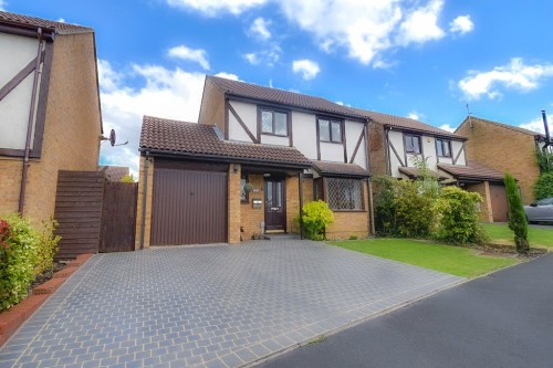 Arrange a viewing for Waveney Road, St. Ives