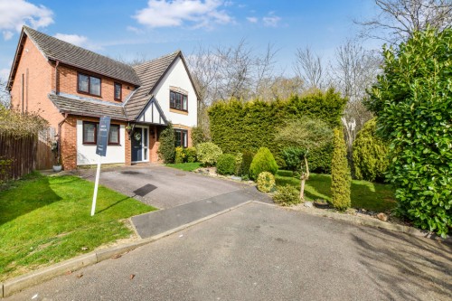 Arrange a viewing for Sparrowhawk Way, Hartford