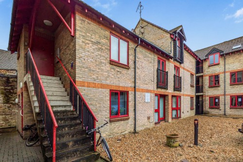 Arrange a viewing for St Georges Court, Huntingdon