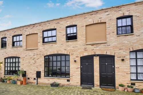 Arrange a viewing for Market Square, St. Neots