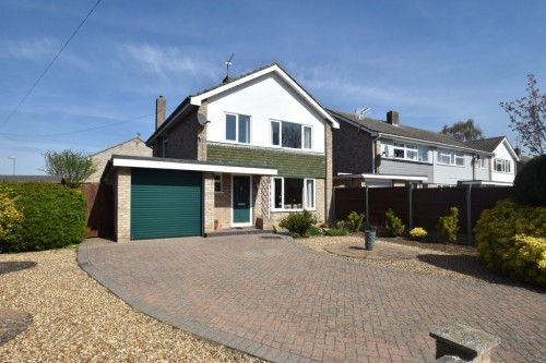 Arrange a viewing for Fairfields Crescent, St. Ives