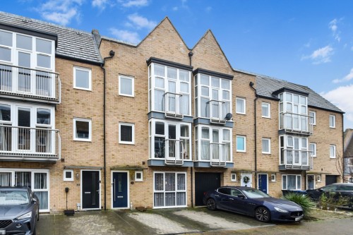 Arrange a viewing for Holly Blue Close, Little Paxton