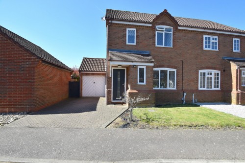 Arrange a viewing for Blackwood Road, Eaton Socon