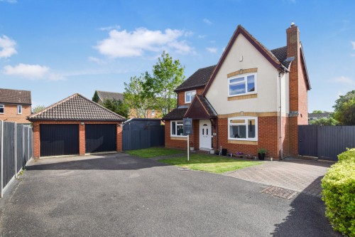 Arrange a viewing for Beaumont Close, Hartford