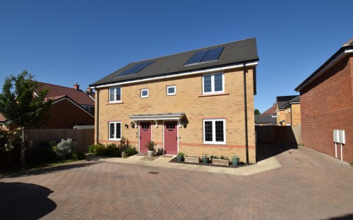 Arrange a viewing for Barwell Close, Swavesey