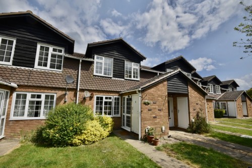 Arrange a viewing for Buckden Court, Perry
