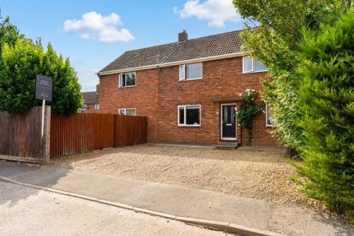 Arrange a viewing for Moot Way, Woodhurst, PE28