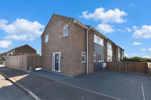 Arrange a viewing for Shakespeare Road, St Ives, PE27