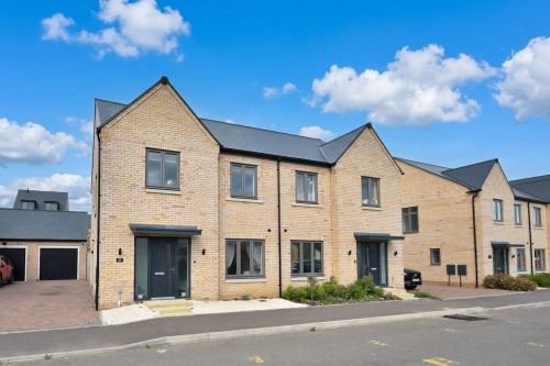 Arrange a viewing for Currington Avenue, St. Neots, PE19