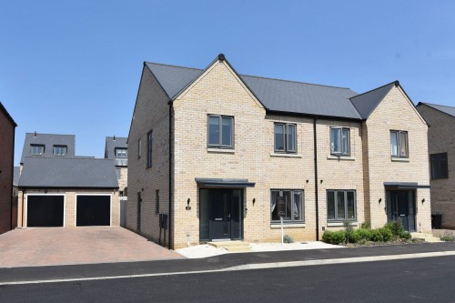 Arrange a viewing for Currington Avenue, St. Neots, PE19