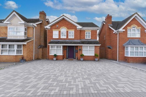 Arrange a viewing for Foxglove Drive, Biggleswade, SG18