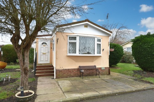 Arrange a viewing for Pine Grove Park, Swavesey, CB24