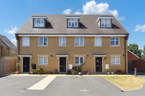 Arrange a viewing for Lynton Edge, Biggleswade, SG18