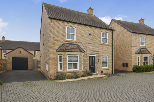Arrange a viewing for Brookbanks, Biggleswade, SG18
