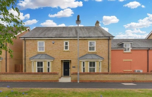 Arrange a viewing for Devon Drive, Biggleswade, SG18