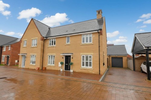 Arrange a viewing for Lynton Edge, Biggleswade, SG18