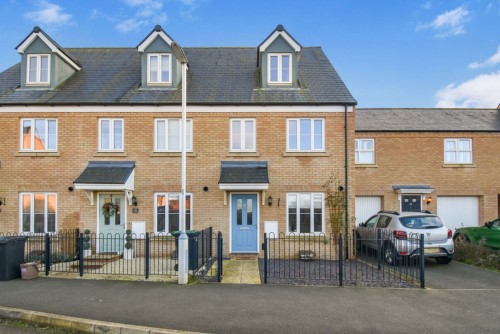 Arrange a viewing for Tate Drive, Biggleswade, SG18