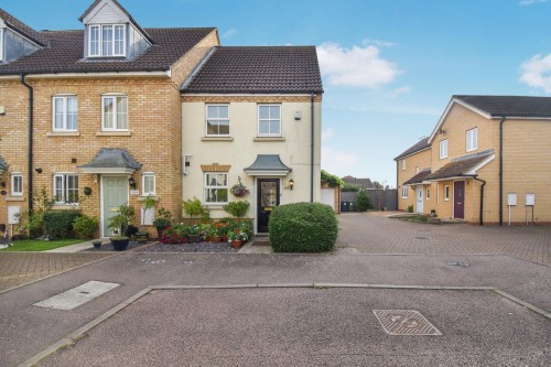 Arrange a viewing for Headlands, Fenstanton, PE28