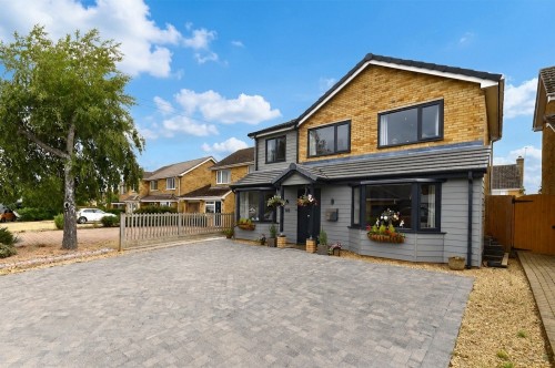 Arrange a viewing for Bramley Avenue, Needingworth, PE27
