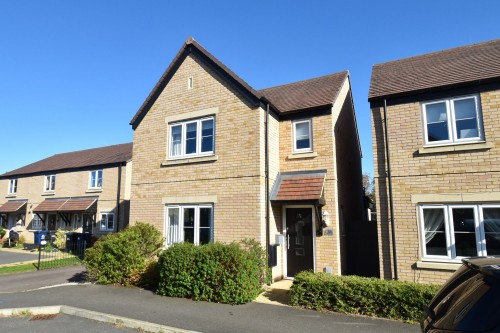 Arrange a viewing for Apple Tree Close, Fenstanton, PE28