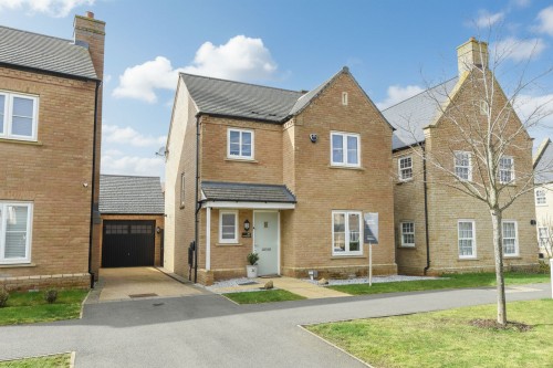 Arrange a viewing for Carnaile Road, Alconbury Weald, PE28