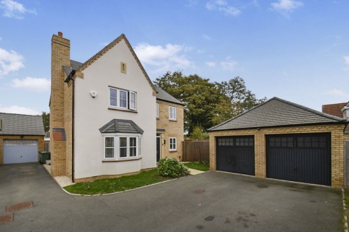 Arrange a viewing for Crest Drive, Fenstanton, PE28