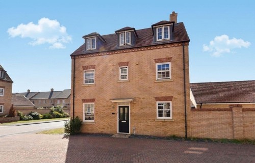 Arrange a viewing for Bryants Edge, Biggleswade, SG18